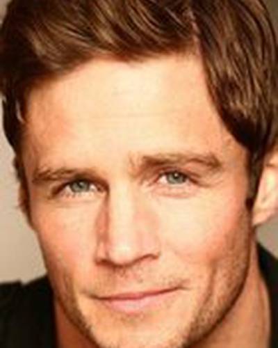 Дэн Уэллс фото