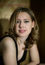 Мануэла Вельес фото