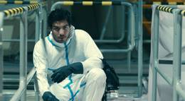 Кадр из фильма "Атомная любовь" - 2