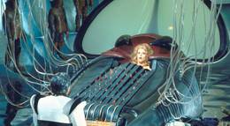 Кадр из фильма "Барбарелла" - 2