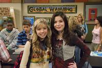 Кадр АйКарли