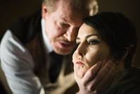 Кадр Девушка с татуировкой дракона