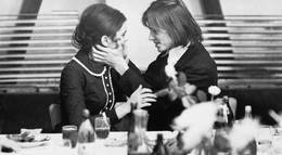 Кадр из фильма "Удочерение" - 1