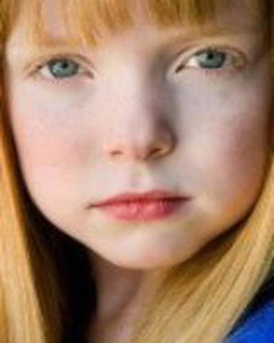 Маккензи Брук Смит фото