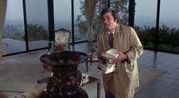 Кадр из фильма "Коломбо: Убийство по книге" - 1