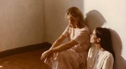 Кадр из фильма "Путешествие тайком" - 1