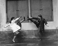 Кадр Женщина есть женщина