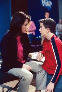 Кадр Малкольм в центре внимания