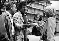 Кадр Молодой мужчина и белый кит