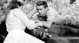 Кадр из фильма "К востоку от рая" - 1