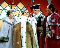 Кадр Двенадцать месяцев