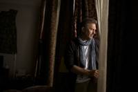 Кадр 3 дня на убийство