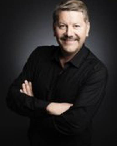 Джеймс Бёрсталл фото