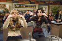 Кадр АйКарли