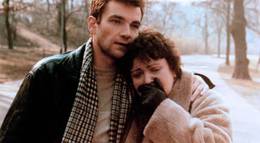 Кадр из фильма "Раскрытие" - 1