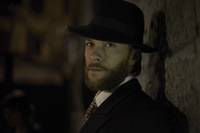 Кадр Быть человеком