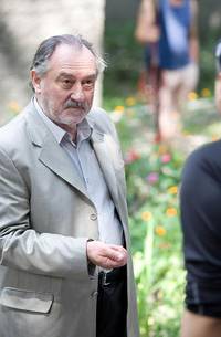 Кадр Куплю друга