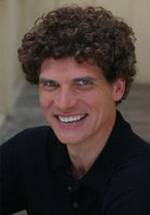 Макколей Брутон фото