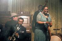 Кадр Поющий по кабакам