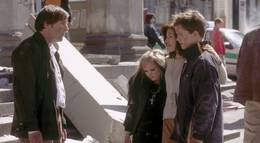 Кадр из фильма "Землетрясение (видео)" - 2