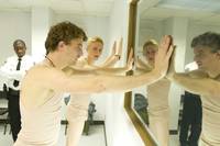 Кадр Том и Вайт уделывают Америку