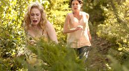 Кадр из фильма "Дом по соседству" - 2