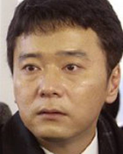 Тосинори Оми фото