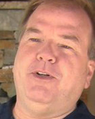 Дэн Брэдли фото