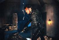 Кадр Люди под лестницей