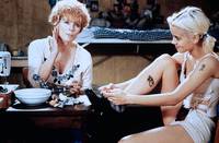 Кадр Просто маскировка