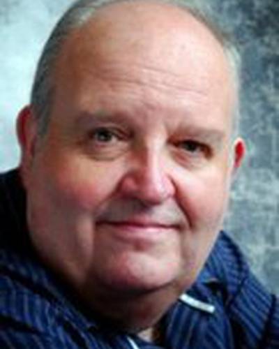 Стефен Эйнтри фото