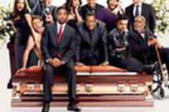 Смерть на похоронах