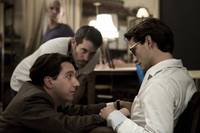 Кадр Ив Сен Лоран