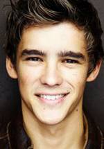 Брентон Туэйтс фото