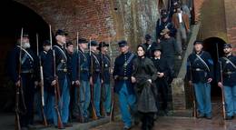 Кадр из фильма "Заговорщица" - 2