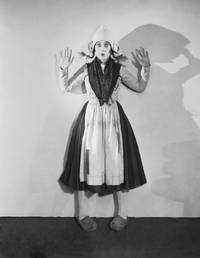 Кадр Красная мельница