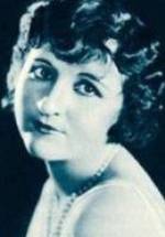 Джулия Фэй фото