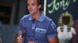 Кадр из фильма "Норман" - 1