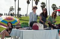 Кадр Элитное общество