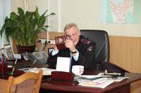 Кадр Подарок с характером