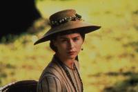 Кадр Женщина в белом