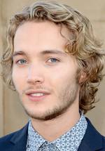 Тоби Регбо фото