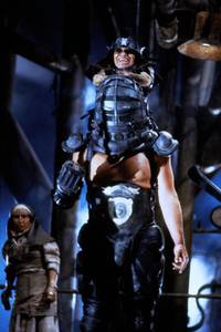 Кадр Безумный Макс 3: Под куполом грома