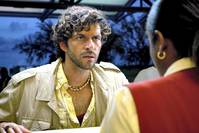 Кадр Манату