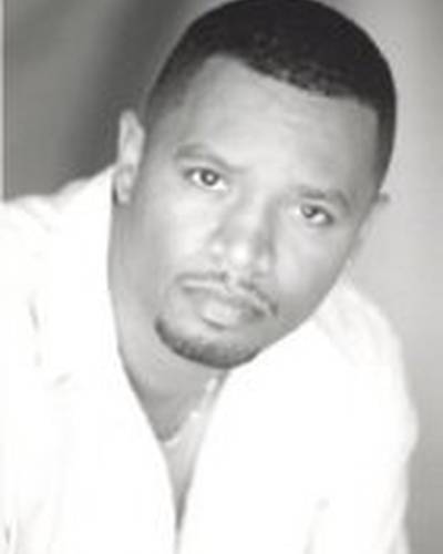 Ивэн Лайонел фото