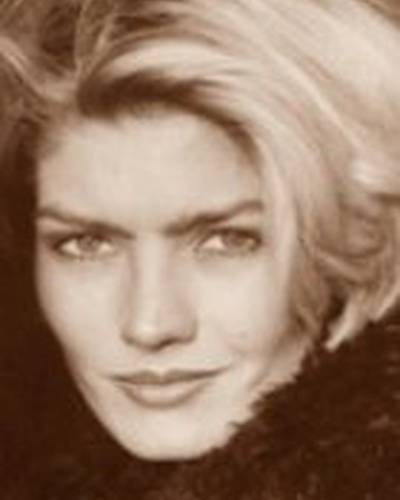 Malgorzata Lewinska фото