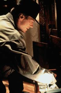 Кадр Абсолютная власть