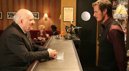 Кадр из фильма "Всё ещё красавица" - 2