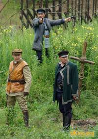 Кадр Господа офицеры: Спасти императора