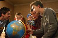 Кадр Малкольм в центре внимания